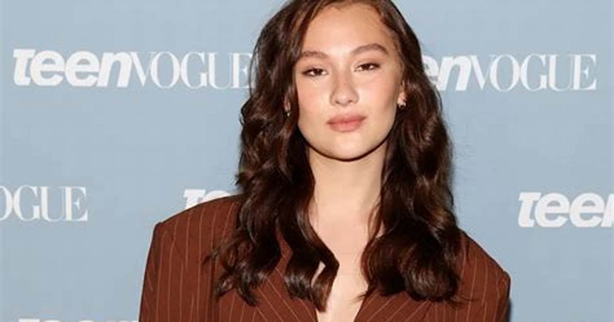 How Old Is Lola Tung? the Summer I Turned Pretty Cast – Parents and Ethnicity