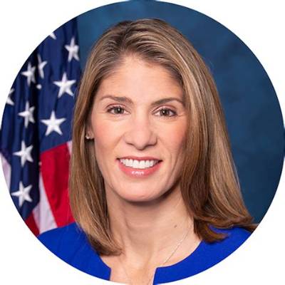 How Old Is Lori Trahan? Biography, Age, Husband and Net Worth