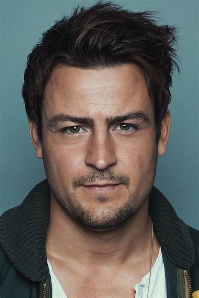 How Old Is the Actor Tyler Hynes? What Ethnicity Is Tyler Hynes? How Many Siblings Does Tyler Hynes Have?
