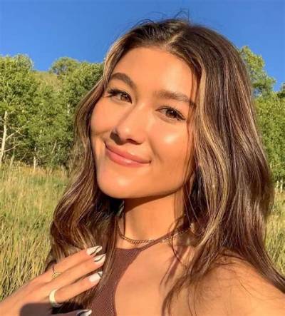 How Old Is Tiktok Kirsten Titus Aka Pepperonimuffin? Age Explored