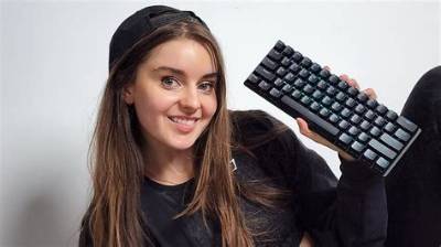 How Old Is Twitch Star Foxenkin? Everything on Her Age and Instagram Bio