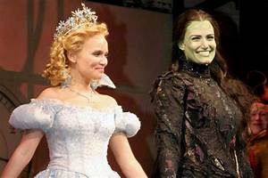 How Old Was Idina Menzel in Wicked? How Long Was Idina Menzel in Wicked?
