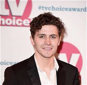 How Tall Is Actor Dylan Llewellyn Height? Explore His Girlfriend Net Worth and Family