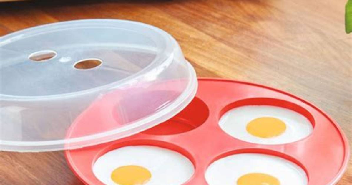 How to Use Microwave Egg Poacher