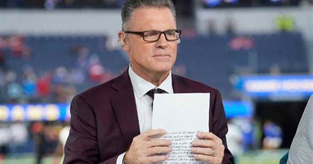 Howie Long Salary: How Much Does Howie Long Make a Year?