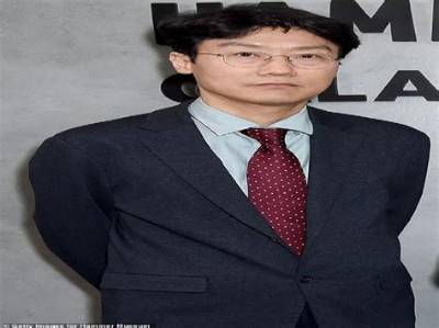 Hwang Dong-Hyuk Net Worth: How Rich Is the Squid Game Creator?