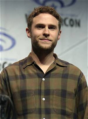 Iain De Caestecker Parents: Meet Linda De Caestecker
