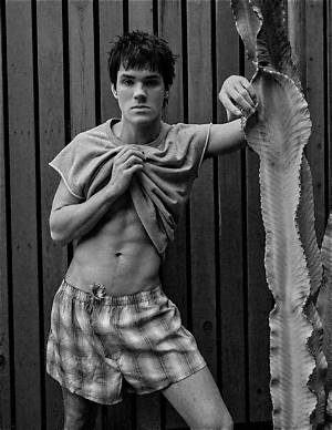 Ian Ousley Age and Ethnicity- Wikipedia Details on the Avatar Netflix Actor