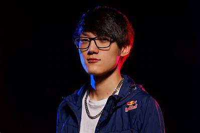 Iitztimmy Nationality, Ethnicity, Age, Wiki, Biography, Height, Net Worth, Girlfriend/Partner