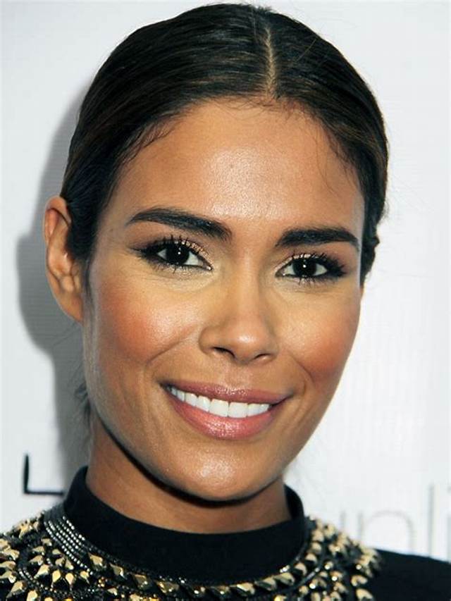 Is Actress Daniella Alonso Pregnant? Here Is What Fans Believes