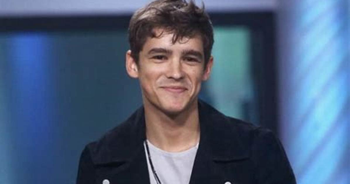 Is Brenton Thwaites Married? His Bio, Age, Wife, Height and Net Worth