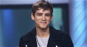 Is Brenton Thwaites Married? His Bio, Age, Wife, Height and Net Worth