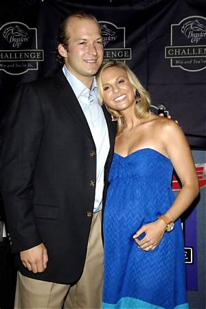 Is Elizabeth Hasselbeck Still Married? Fans Enraged as She Comes Back to the View, Why?