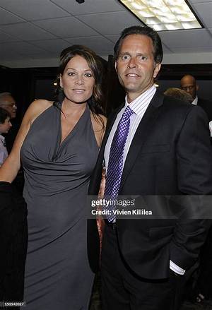 Is Eric Karros Still Married to Trish Maly? Wife and Kids – Net Worth Revealed