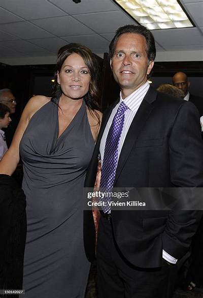 Is Eric Karros Still Married to Trish Maly? Wife and Kids – Net Worth Revealed