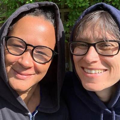 Is Golda Rosheuvel Partner an Author? Meet Shireen Mula on Twitter
