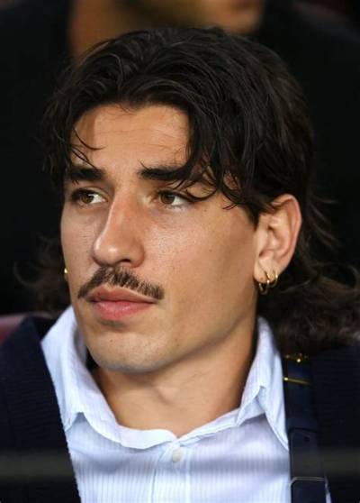 Is Hector Bellerin Married? Everything About the Wife and Relationship Status of Spanish Footballer