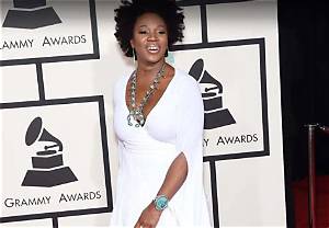 Is India Arie Married? Her Bio, Age, Husband, Father, Family and Net Worth
