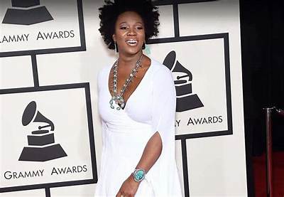 Is India Arie Married? Her Bio, Age, Husband, Father, Family and Net Worth