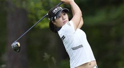 Is Jeongeun Lee6 Married? Everything About Her Partner and Net Worth