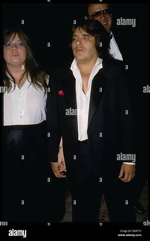 Is Jose Feliciano Still Alive? Age Wife & Net Worth: Is He Totally Blind?