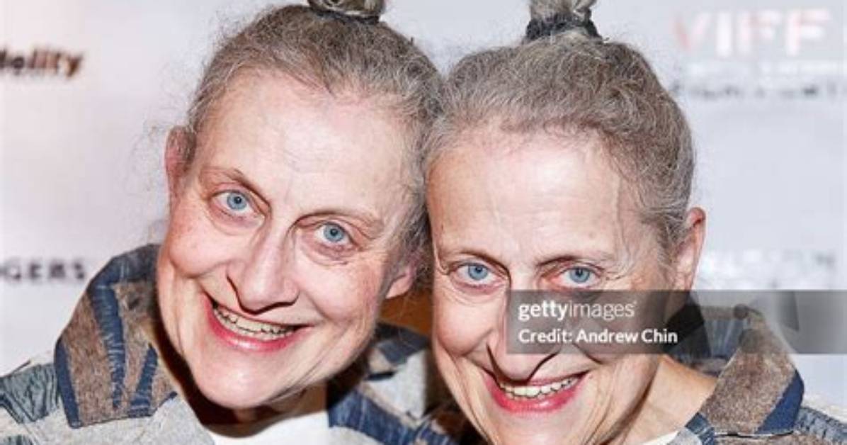 Is Joyce Robbins and Jacqueline Robbins Related? Relationship Explained