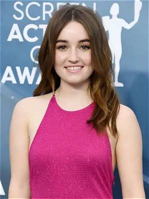 Is Kaitlyn Dever Lesbian? Biography, Her Sexuality and Gender Revealed