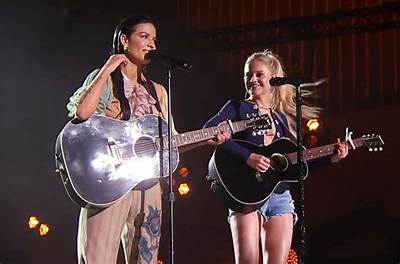 Is Kelsea Ballerini on Tiktok? Is Halsey Friends with Kelsea Ballerini?