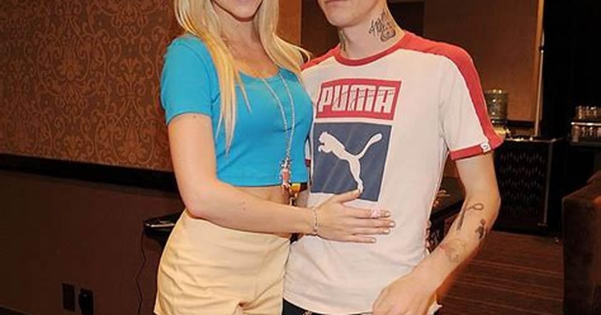 Is Lindsey Gayle Evans Deadmau5 Girlfriend? Inside His Dating and Past Married Life