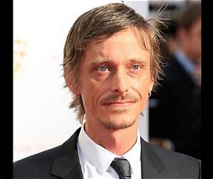 Is Mackenzie Crook Sick? Illness and Health Update