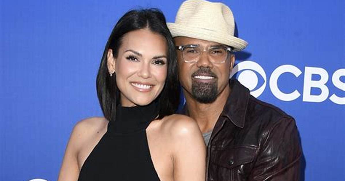 Is Shemar Moore Married, Who Is His Wife? Family, Parents, Is He Gay?