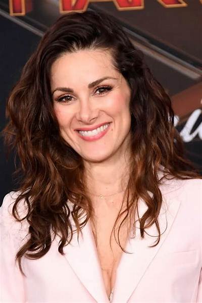 Is Stefania Spampinato Gay? Partner, Biography, Age, Height, Deaf, Nationality, Instagram