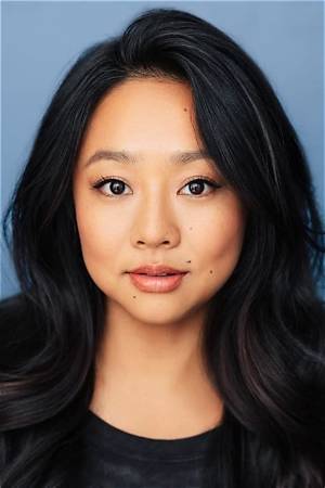Is Stephanie Hsu a Lesbian in Real Life? Dating History Explored