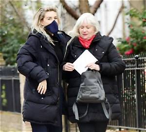Is Vanessa Kirby Lesbian | Sexuality and Partner