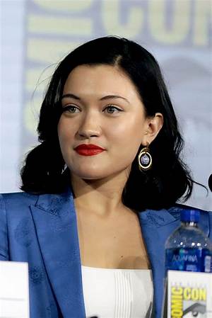 Isa Briones Wikipedia, Bio, Age: Facts on Her Filipino Boyfriend and Parents
