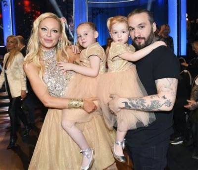 Isabel Adrian Biography, Age, Husband, Kids, Works and Net Worth
