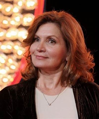 Isabella Hofmann Bio, Wiki, Age, Height, Education, Husband, Family, Movies and Net Worth