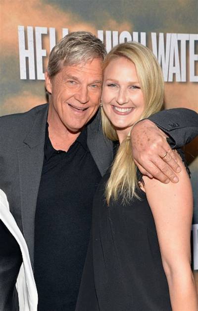 Isabelle Bridges Age, Wiki and Husband Instagram: Is She Married?