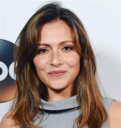 Italia Ricci Biography; Net Worth, Age, Height, Parents, Husband, Movies and Tv Shows
