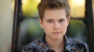 Izzy Stannard (Actor) Wiki, Bio, Age, Height, Weight, Girlfriend, Family, Net Worth, Career, Facts