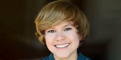 Izzy Stannard Biography; Before, Long Hair, Surgery and Izzy Stannard as a Girl