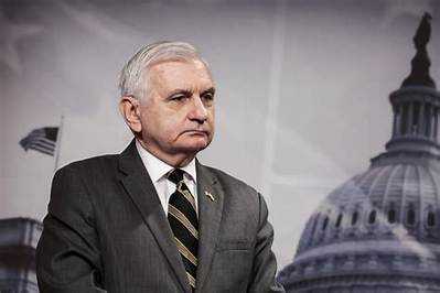 Jack Reed Bio, Age, Wiki, Height, Wife, Education, Parents, Kids, Net Worth, and Senator