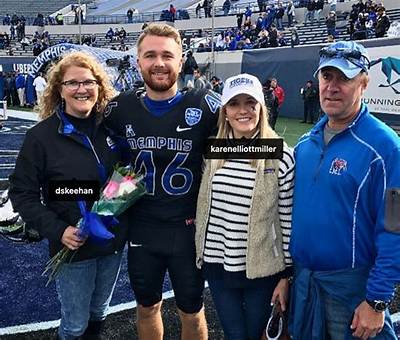Jake Elliott Parents: Meet Bruce Elliott and Diane Stoub