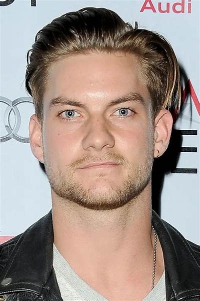 Jake Weary Biography; Net Worth, Height, Interview, Animal Kingdom and Movies