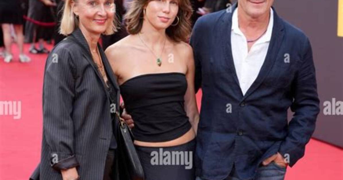 Jason Isaacs Wife Emma Hewitt and Family Background