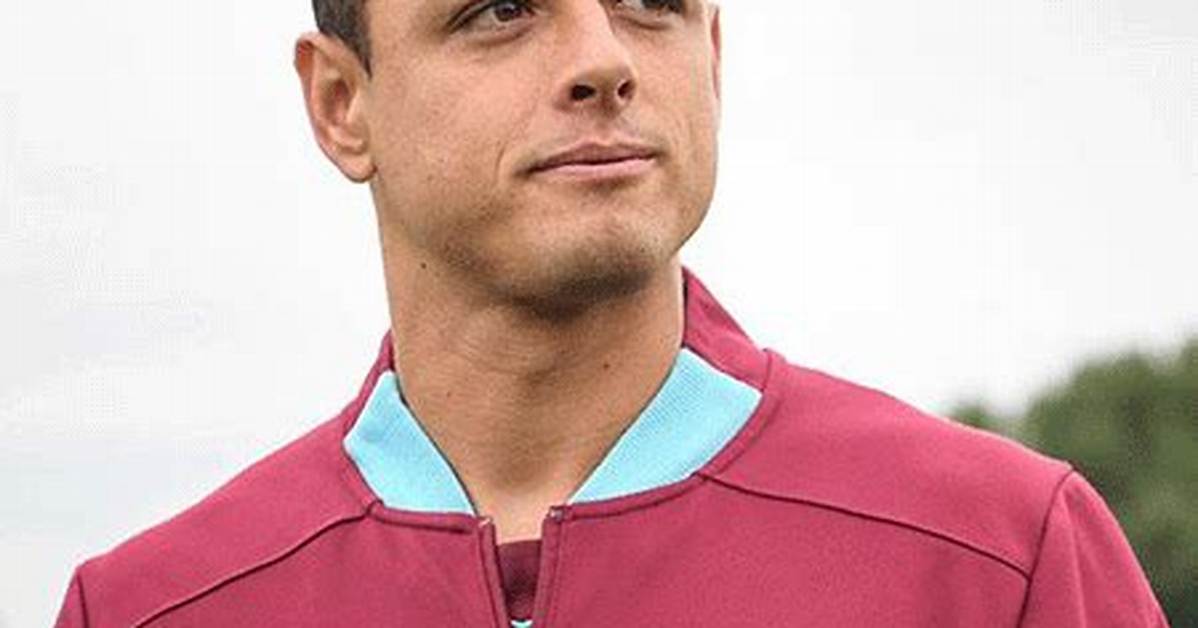 Javier Hernandez’s Net Worth, Biography, Career, Awards, Fact and Life Story