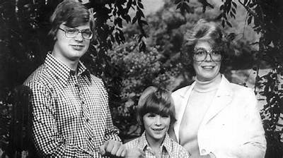 Jeffrey Dahmer Mother: Joyce Dahmer Death Cause, Now, Bio