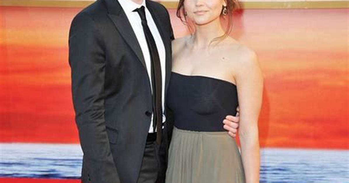 Jenna Coleman: Boyfriend, Net Worth, Tattoos, Smoking & Body Measurements