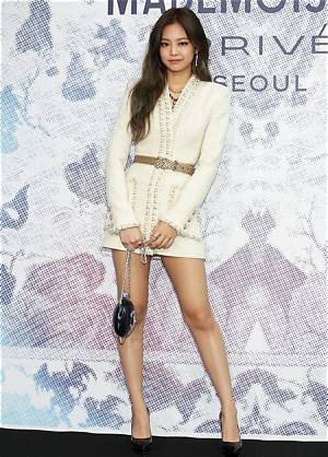 Jennie Kim (Korean Singer) Age, Height, Weight, Measurements, Boyfriend, Net Worth, Career, Facts