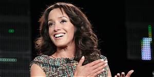Jennifer Beals Net Worth: How Rich Is Jennifer Beals?